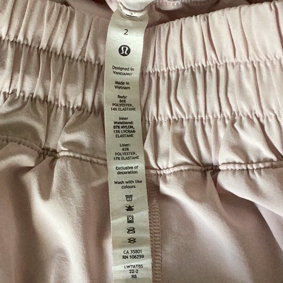 Lululemon Track That Short in Pink Bliss Sz 2 - Picture 9 of 9